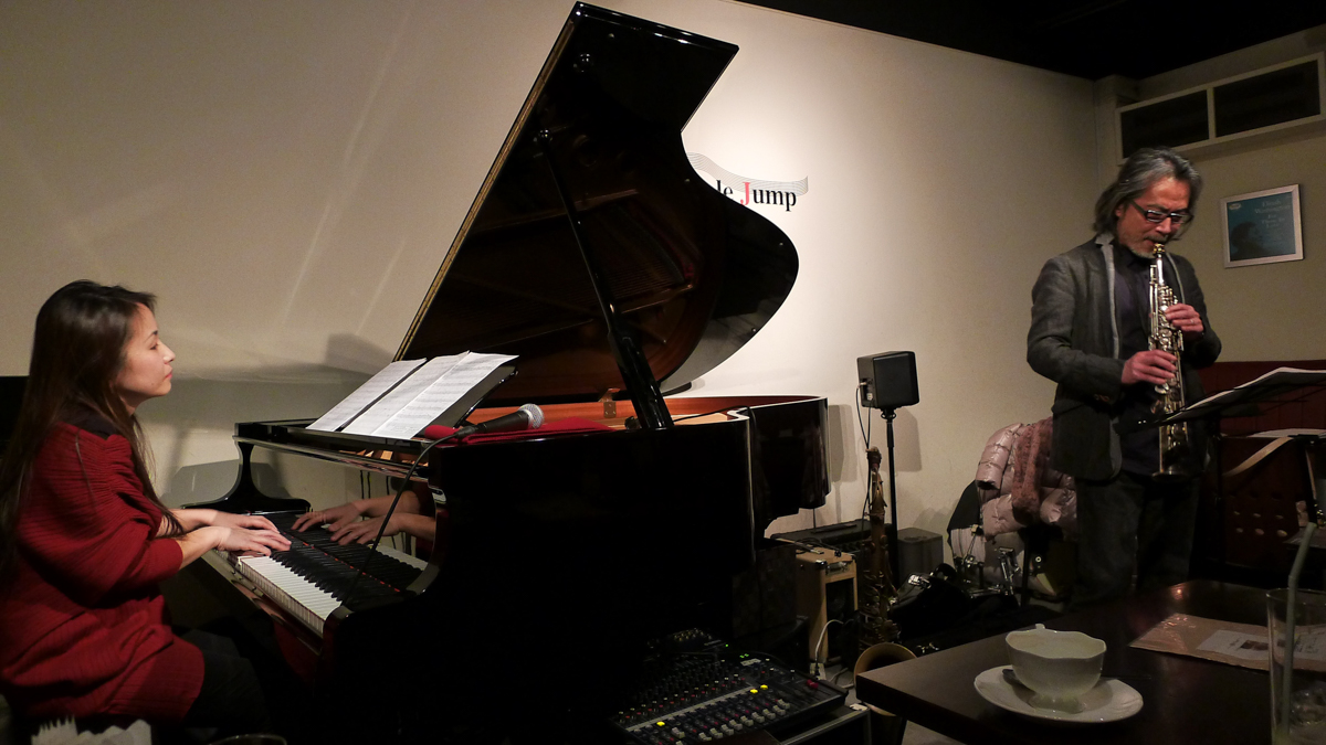 Figure 17: Hitomi Nishiyama (piano) and Toshihiko Inoue (sax) at Apple Jump in February 2013
