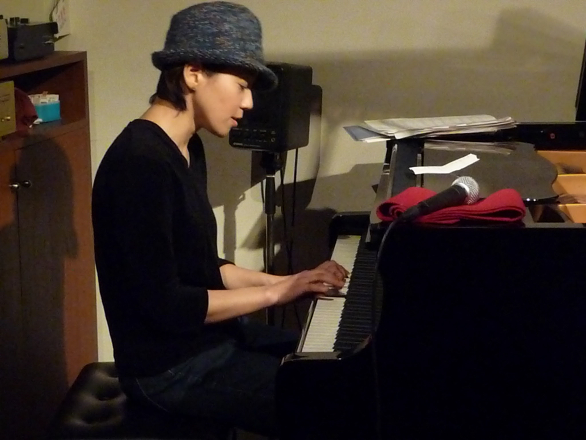 Figure 11: Harumi Nomoto at Apple Jump in February 2011
