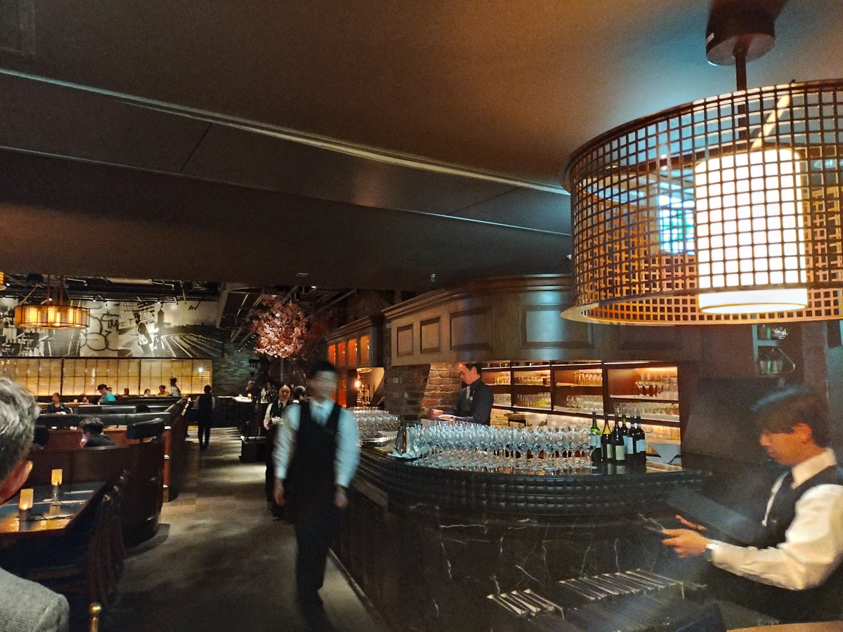 Figure 3: Blue Note Tokyo bar and staff