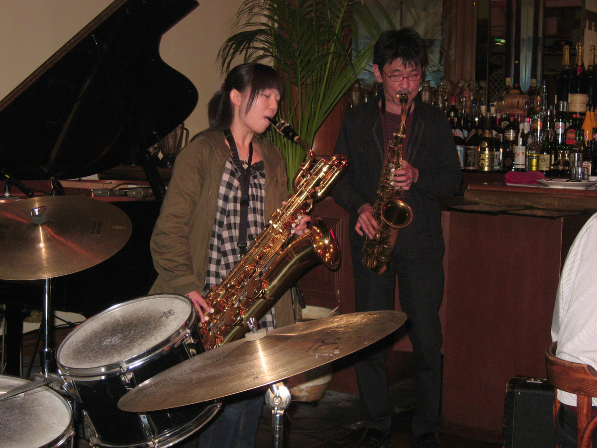 Figure 9: All-night jazz jam session at Cafe Cotton Club with Atsushi Ikeda on alto sax (May 2009)