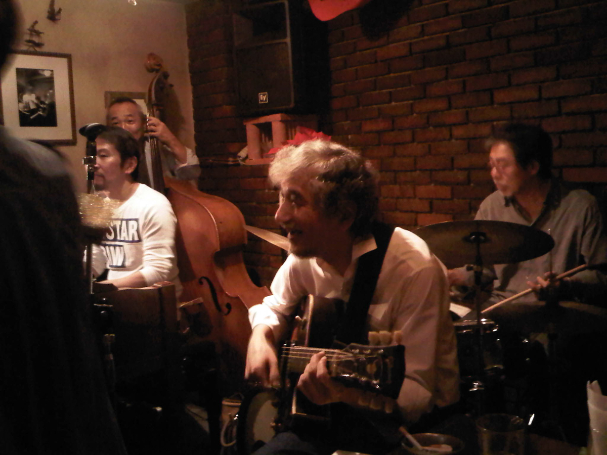 Figure 11: Shinji Hashimoto (guitar) with Shigeo Fukuda (piano), Satoshi Kosugi (bass), and Hiroshi Murakami (drums) at Gate One in 2010