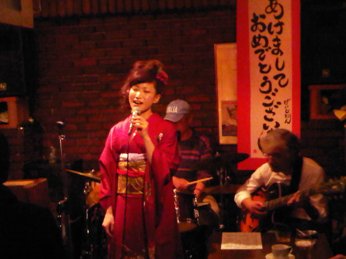 Figure 3: Maki Kikuchi at Gate One on New Year’s Eve 2010