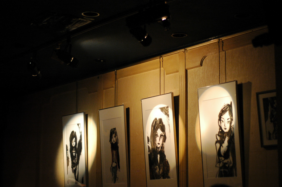 Figure 3: Rotating artwork at Jazzspot J in December 2006