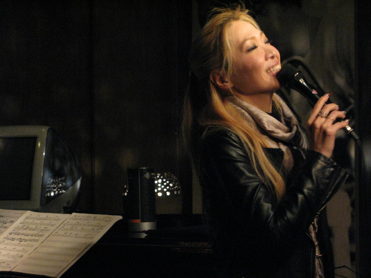 Figure 7: Maki Fujimura at Klavier (January 2013)