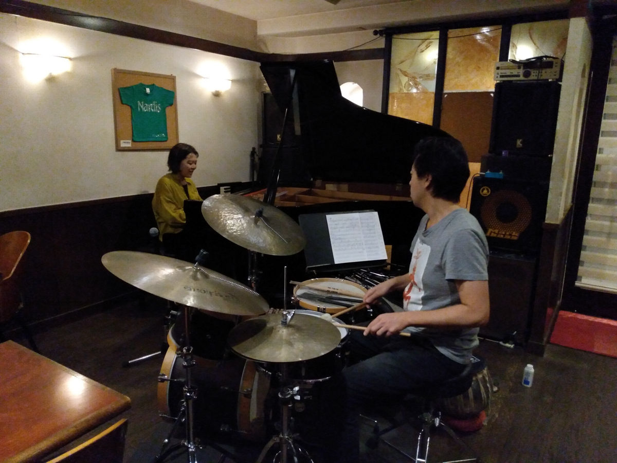 Figure 11: Duo eFreyDut with Mikiko Nagatake on piano and Ko Omura on drums at Nardis in 2023
