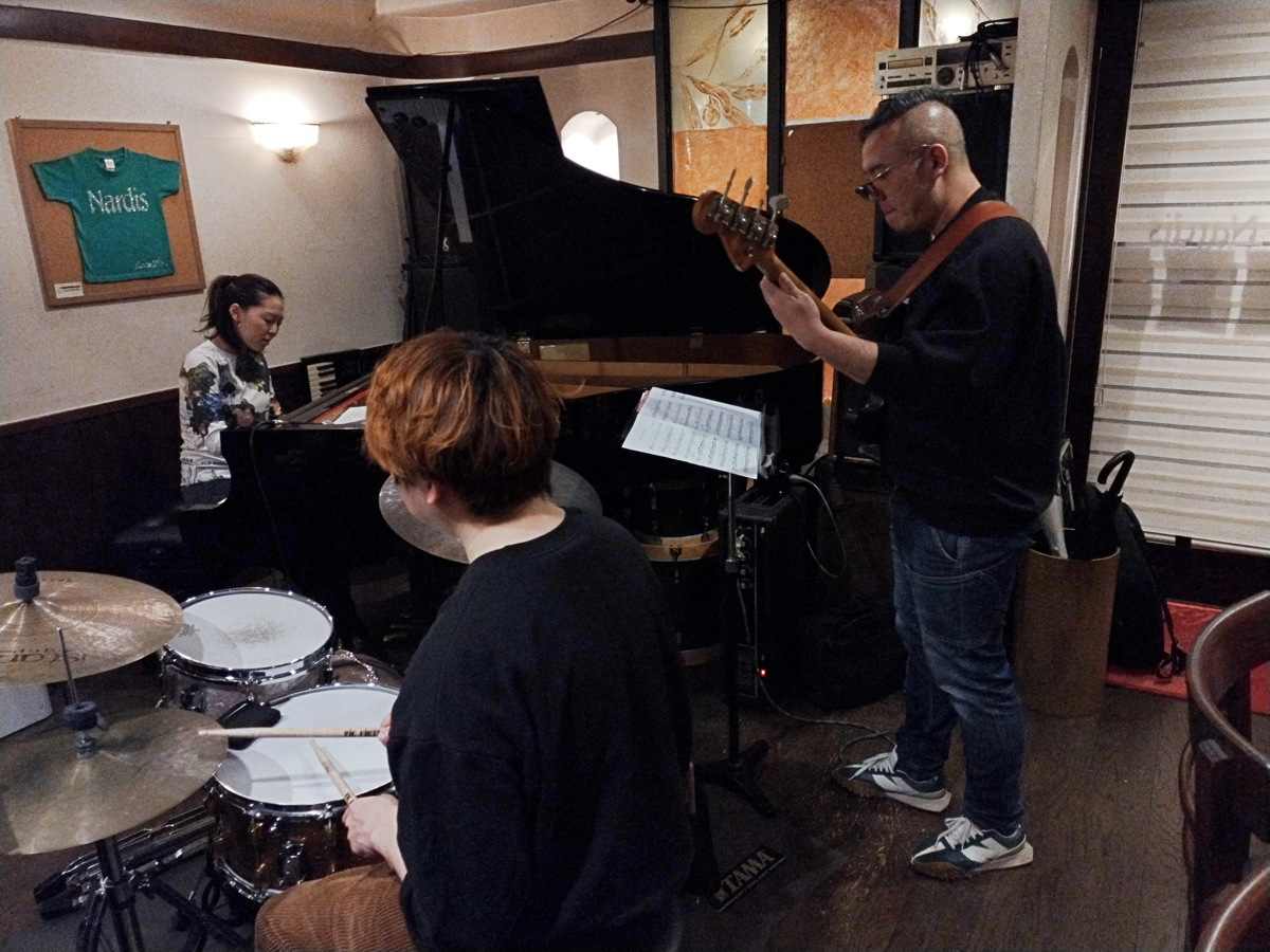 Figure 10: The Mikiko Nagatake Trio with Ryoji Orihara on bass and Sota Kira on drums at Nardis in 2024