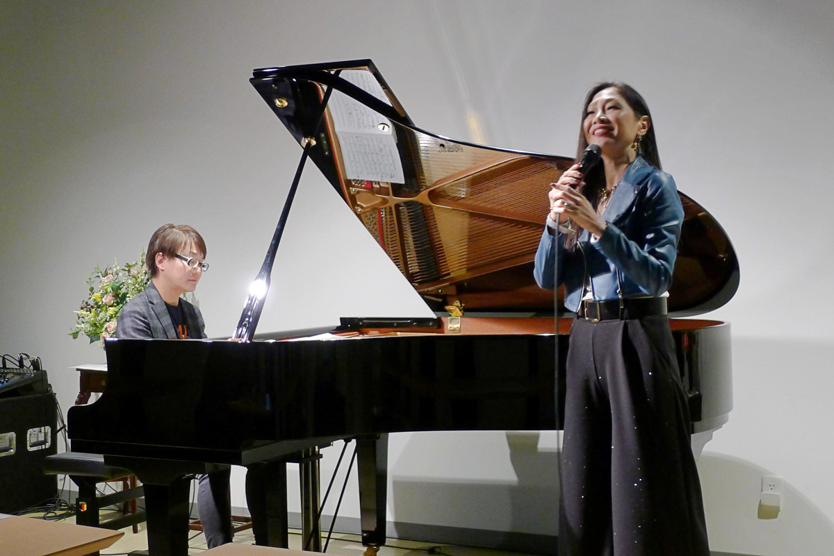 Figure 4: Maki Fujimura (vocals) and Hideaki Hori (piano) at Natural in February 2025