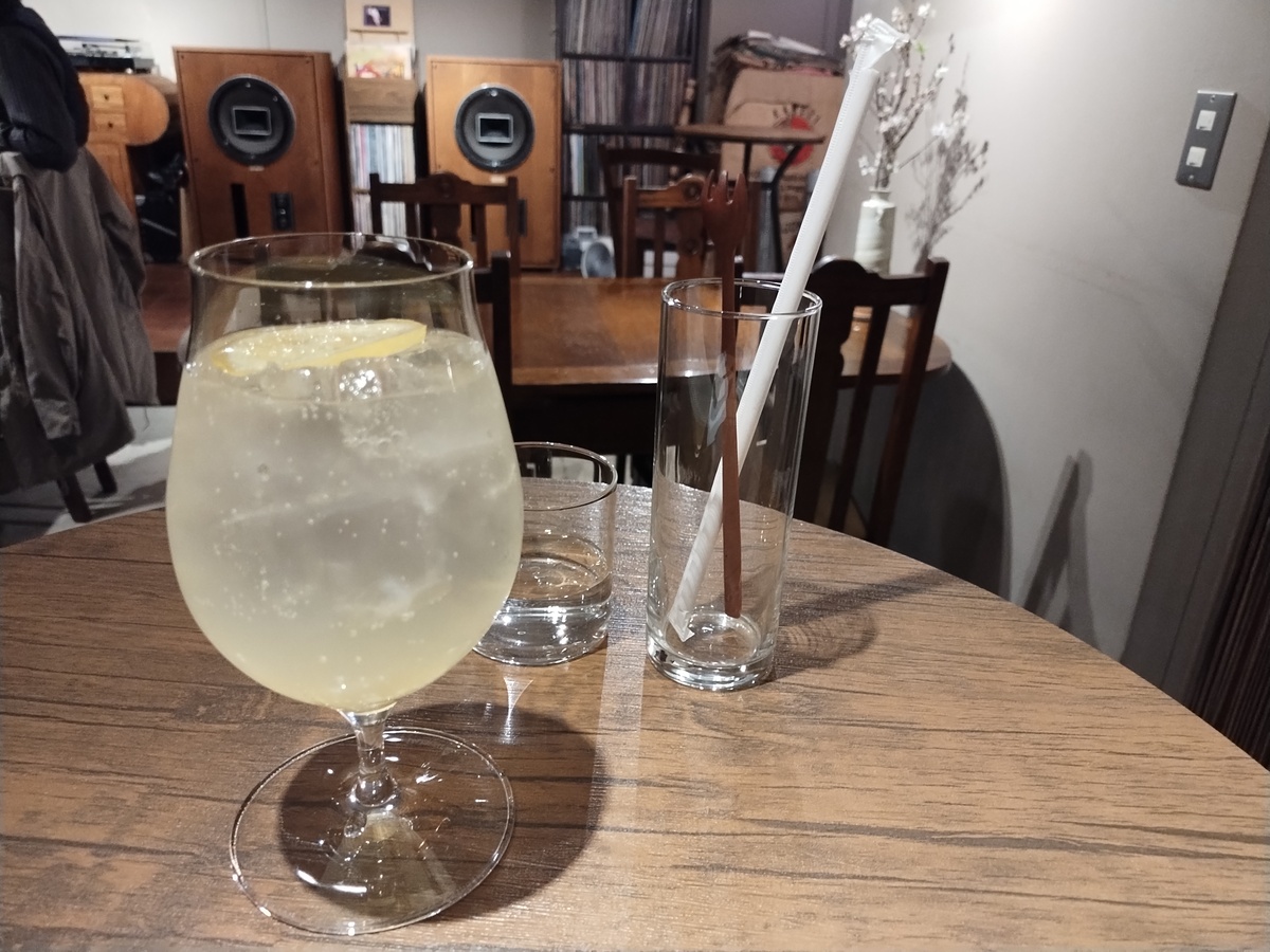 Figure 14: Lemon soda and audio speakers at On A Slow Boat To&mldr;