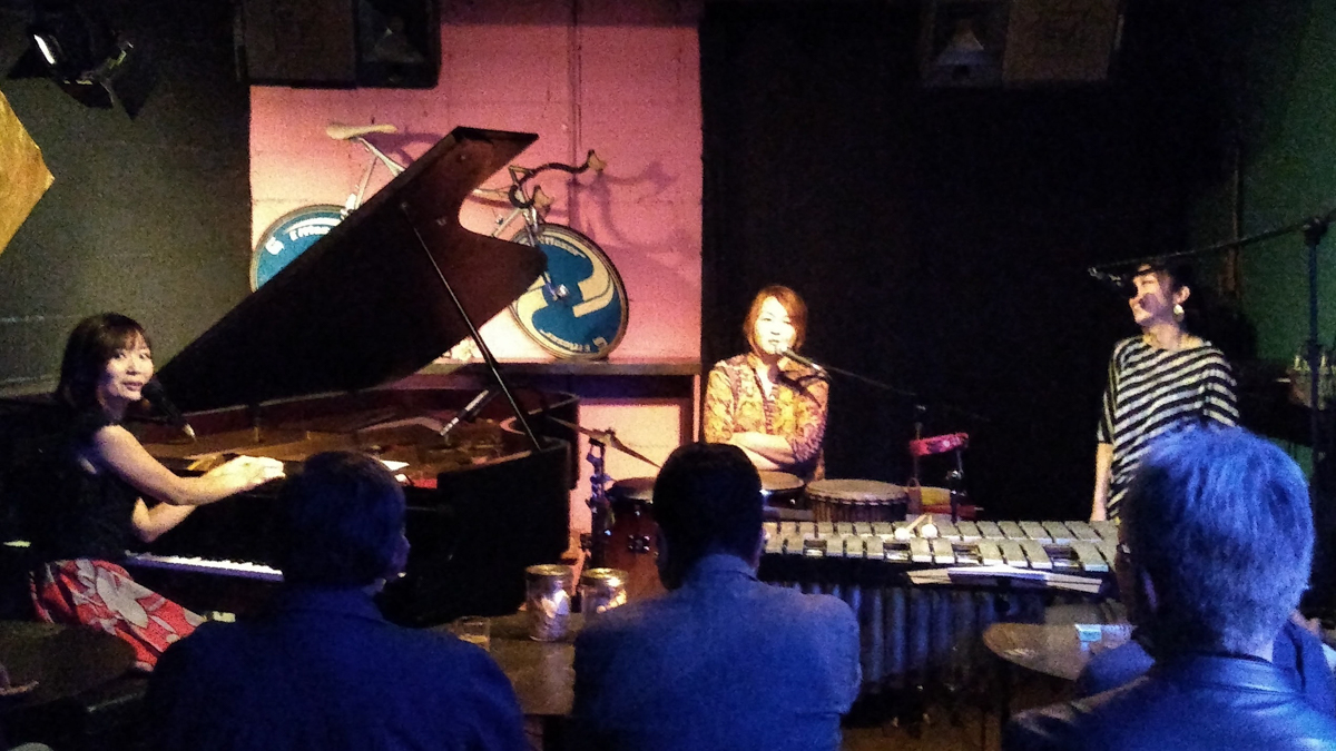 Figure 88: Conviano with Sayaka Kishi (piano), Maki Fujihashi (percussion), and Kaori Nakajima (vibraphone) at Salt Peanuts in November 2018