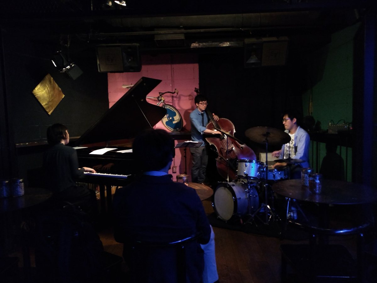 Figure 93: Kotaro Kobayashi (bass) Trio with Maki Tominaga (piano) and Tomoyuki Okabe (drums) at Salt Peanuts in June 2019