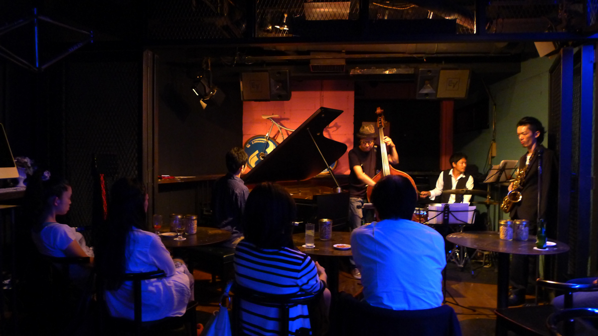 Figure 18: Seiji Harakawa Quartet with George Nakajima (piano), Kunpei Nakabayashi (bass), and Masanori Ando (drums) at Salt Peanuts in 2012