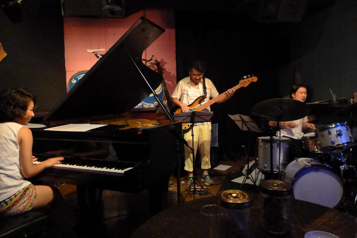 Figure 56: Ami Fukui (piano) Trio with Show Kudo (bass) and Sohnosuke Imaizumi (drums) at Salt Peanuts in September 2015