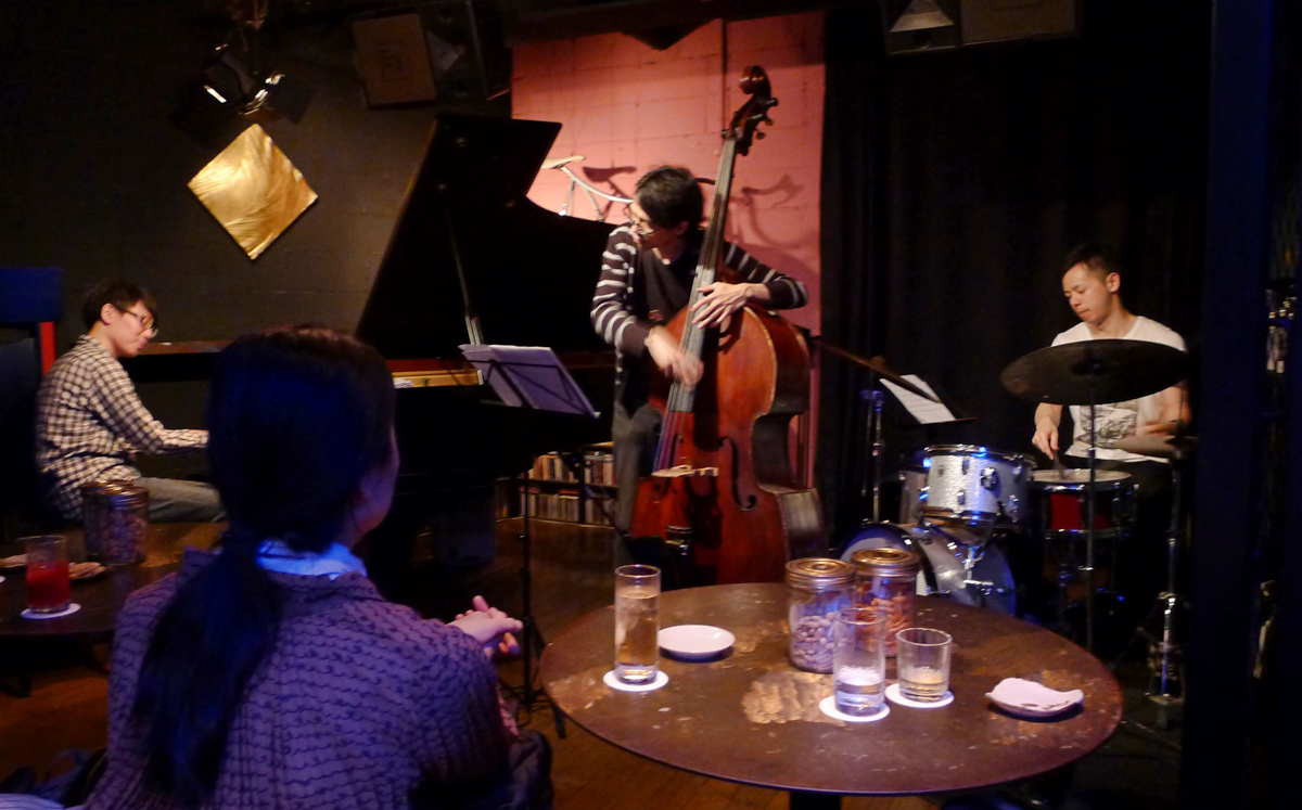 Figure 69: Shunichi Yanagi (piano) Trio with Motoi Kanamori (bass) and Masatsugu Hattori (drums) at Salt Peanuts in May 2016