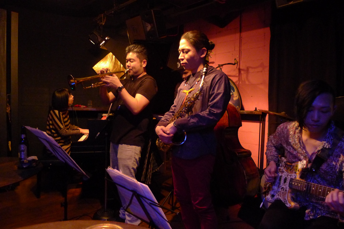 Figure 67: EKD Jazz Collective with Mayuko Katakura (piano), Keisuke Nakamura (trumpet), Yusuke Chigita (bass), and Ippei Kato (guitar) at Salt Peanuts in December 2016