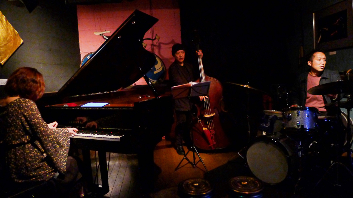 Figure 105: Sayaka Kishi Trio with Daiki Yasukagawa (bass) and Hiro Kimura (drums) at Salt Peanuts in April 2024