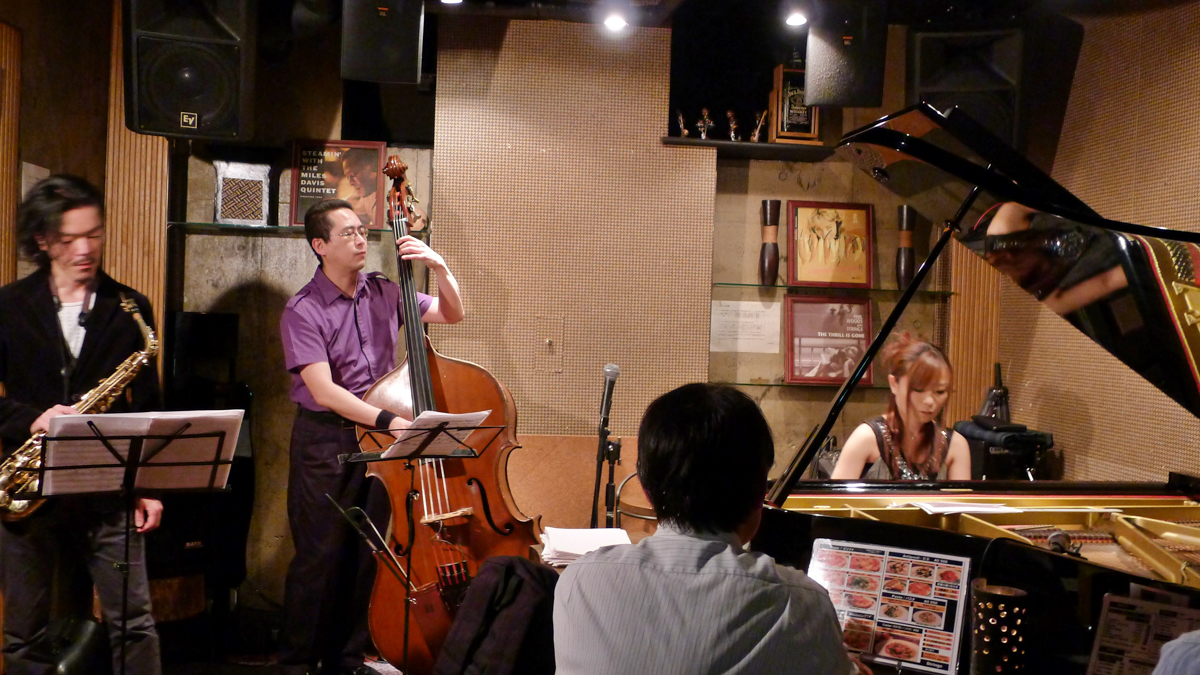 Figure 19: Sayaka Kishi (piano) session with Seiji Harakawa (sax) and Koji Yamashita (bass) at Strings in June 2012