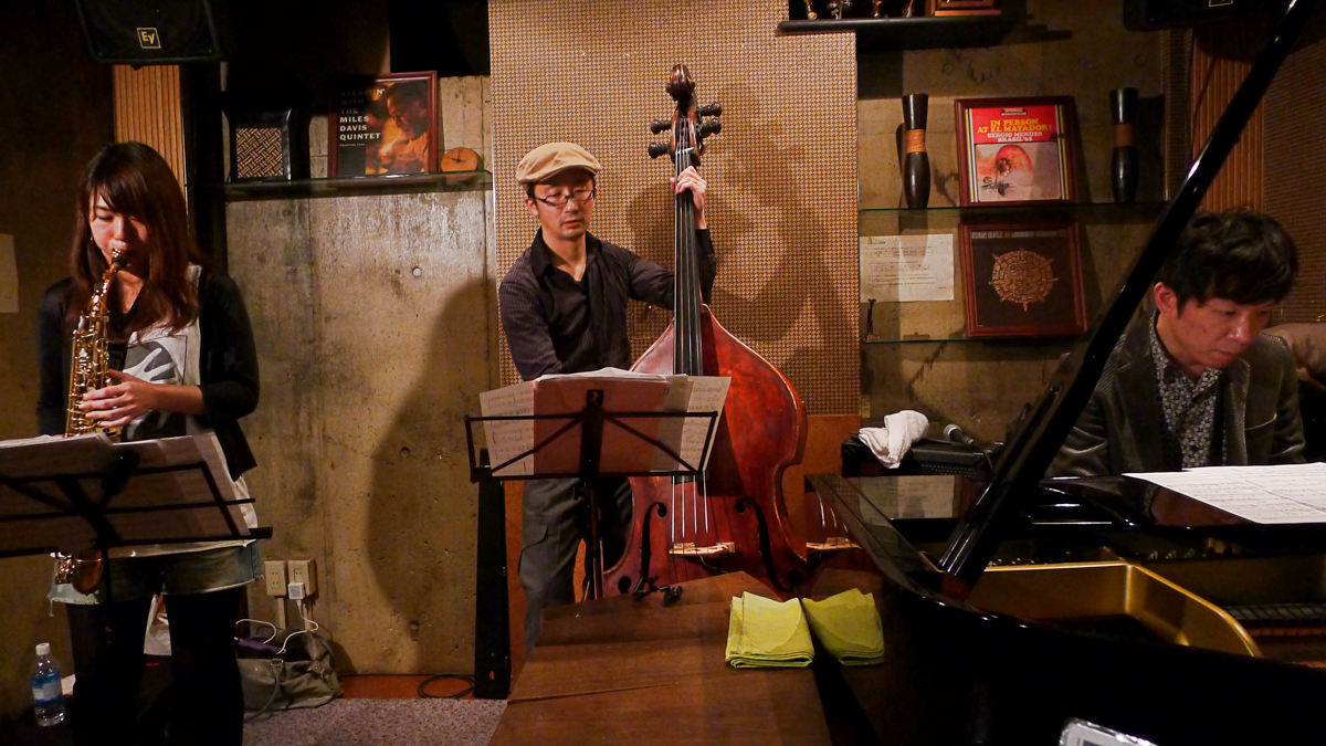 Figure 7: Miyuki Moriya (sax) with Rin Heitetsu (piano) and Yutaka Yoshida (bass) at Strings in February 2013
