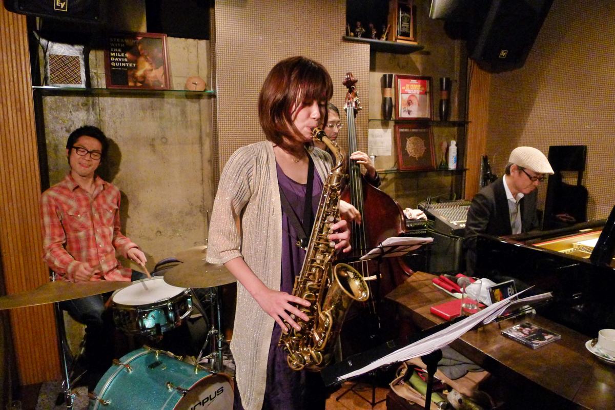 Figure 4: Yoshihiko Naya (piano) Quartet with Nami Kano (alto sax), Masayuki Tawarayama (bass), and Takehiro Shimizu (drums) at Strings in May 2013