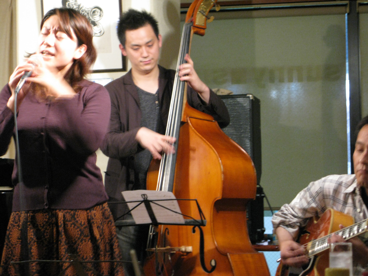 Figure 11: Vocal jam session at Sunny Side in 2008