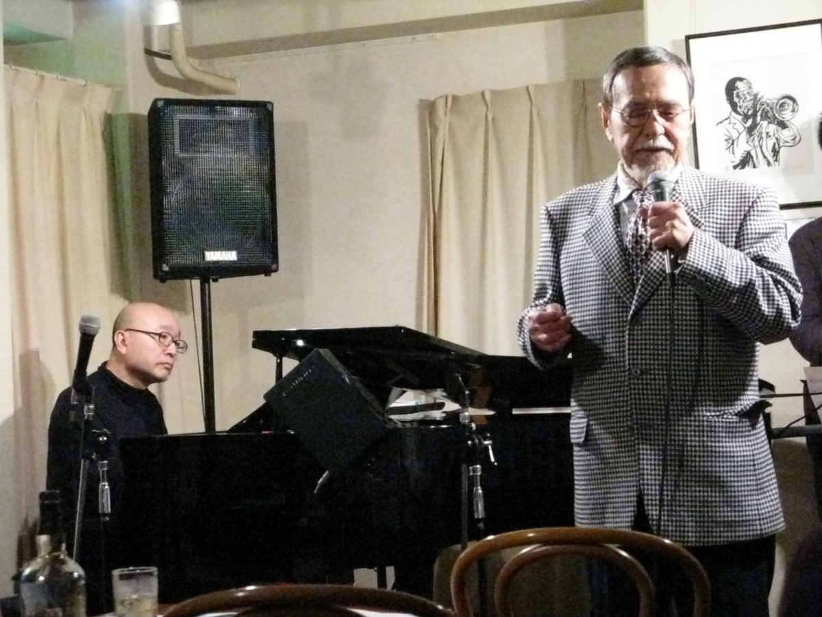 Figure 12: Vocal jam session at Sunny Side in 2008