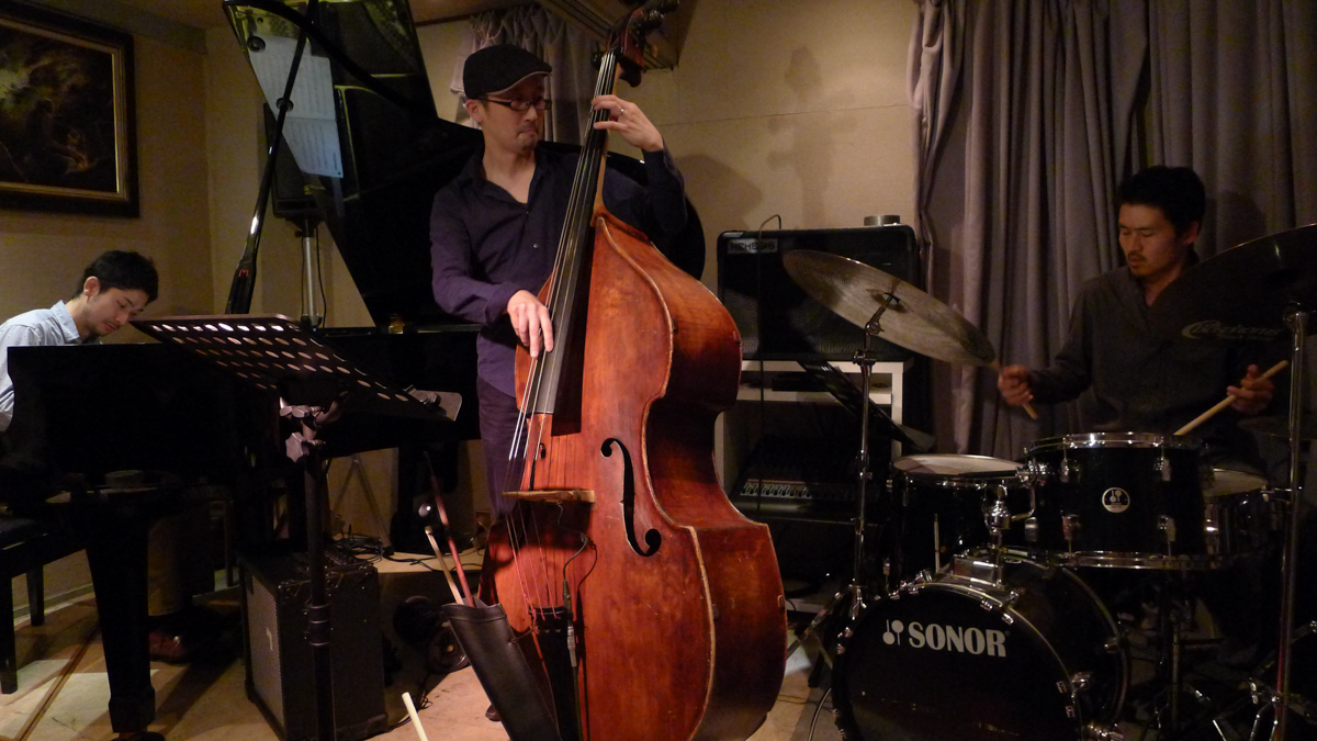 Figure 23: George Nakajima (piano), Yutaka Yoshida (bass), and Masanori Ando (drums) at Thelonious in May 2014