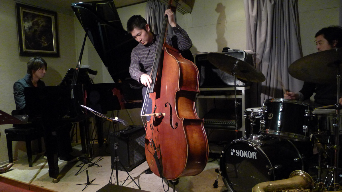Figure 21: Hakuei Kim (piano), Hiroshi Ikejiri (bass), and Ko Omura (drums) of Nomadic Beings at Thelonious in January 2015
