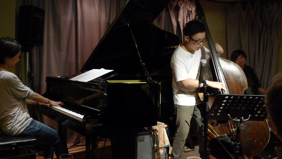 Figure 20: Ami Fukui (piano), Daisuke Ijichi (bass), and Sota Kira (drums) at Thelonious in September 2017