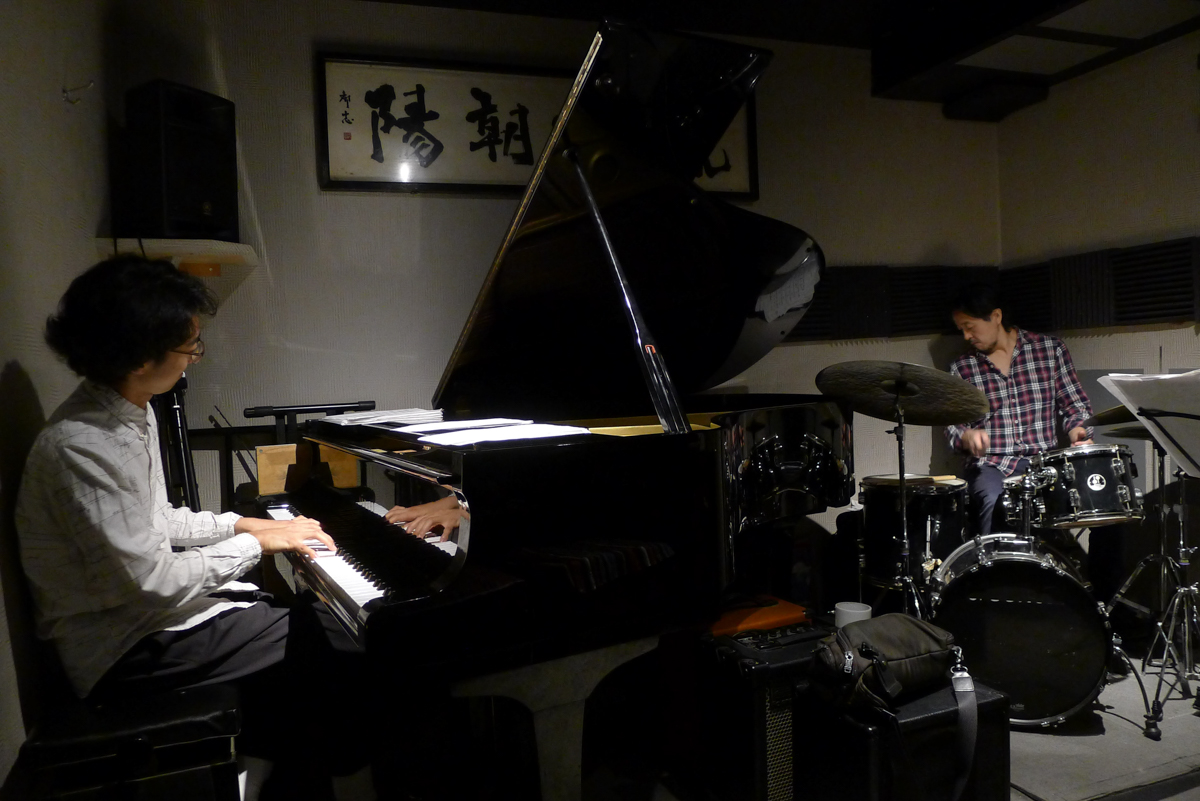 Figure 3: Otohito Fuse (piano), Ko Omura (drums), and Kosuke Ochiai (bass) at Thelonious in March 2025