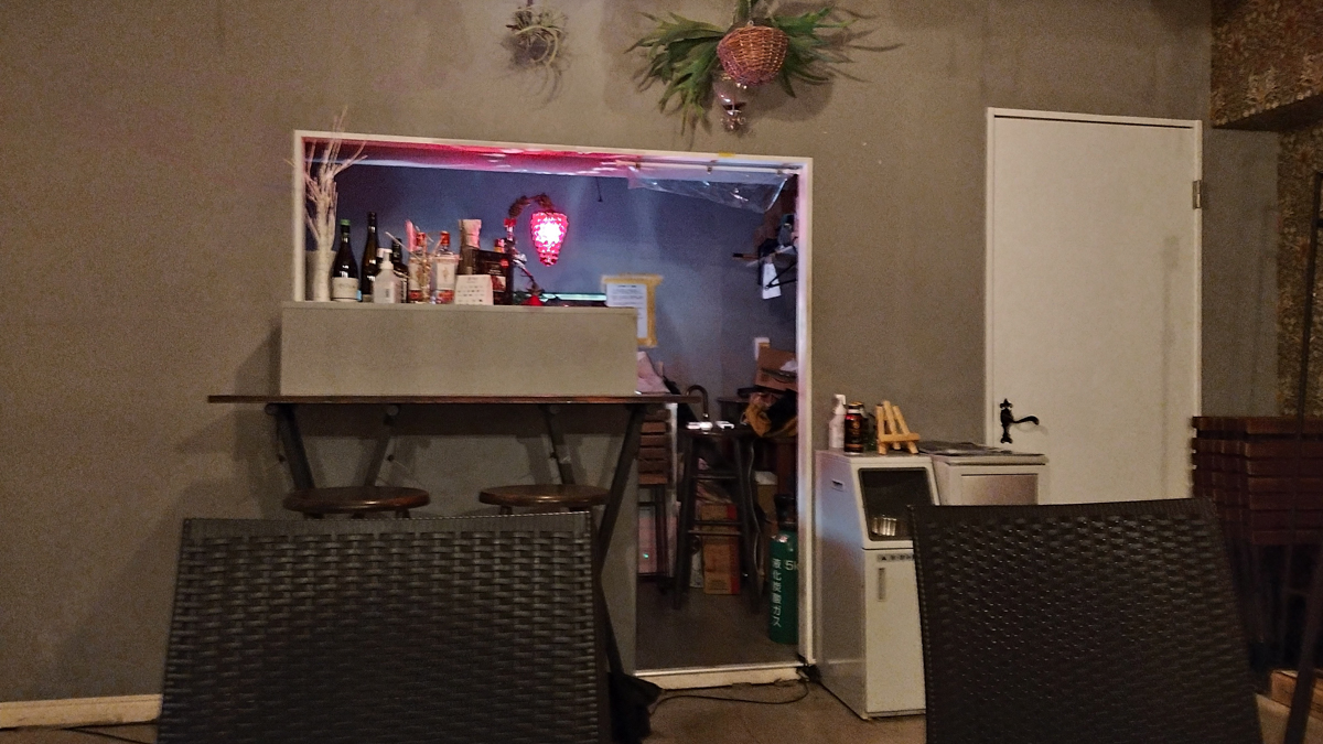 Figure 9: Back bar at Velvet Sun